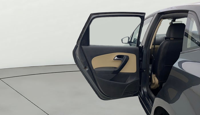 2018 Volkswagen Ameo HIGHLINE PLUS 1.5L AT 16 ALLOY, Diesel, Automatic, 1,42,913 km, LHS Rear Door