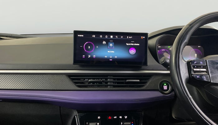 2023 Tata NEXON FEARLESS + SUNROOF DUAL TONE 1.2 PETROL, Petrol, Manual, 35,497 km, Air Conditioner