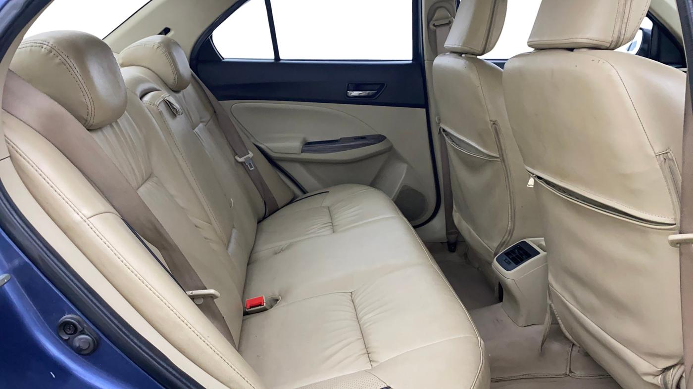 2017 Maruti Dzire VXI, CNG, Manual, 1,33,655 km, Right Side Rear Door Cabin