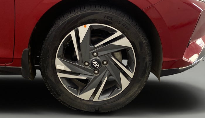 2022 Hyundai NEW I20 ASTA (O) 1.2 MT, Petrol, Manual, 11,299 km, Right Front Wheel