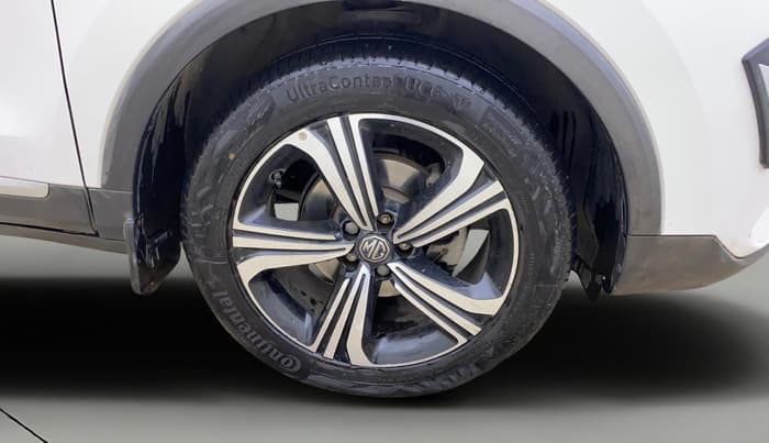 2022 MG ASTOR SHARP 1.5 CVT, Petrol, Automatic, 80,682 km, Right Front Wheel