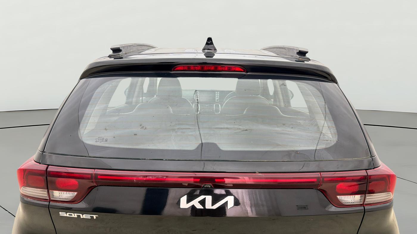 2022 KIA SONET HTK PLUS 1.2, Petrol, Manual, 1,29,073 km, Rear Windshield