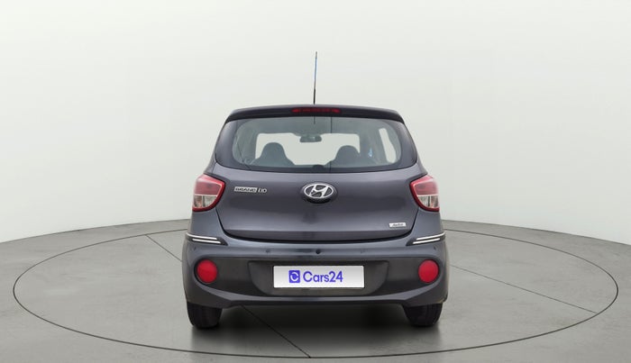 2017 Hyundai Grand i10 MAGNA AT 1.2 KAPPA VTVT, Petrol, Automatic, 38,740 km, Back/Rear
