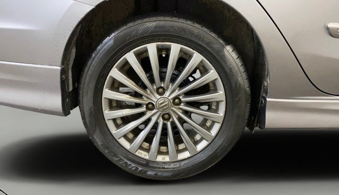 2016 Maruti Ciaz ZXI+ RS, Petrol, Manual, 76,161 km, Right Rear Wheel