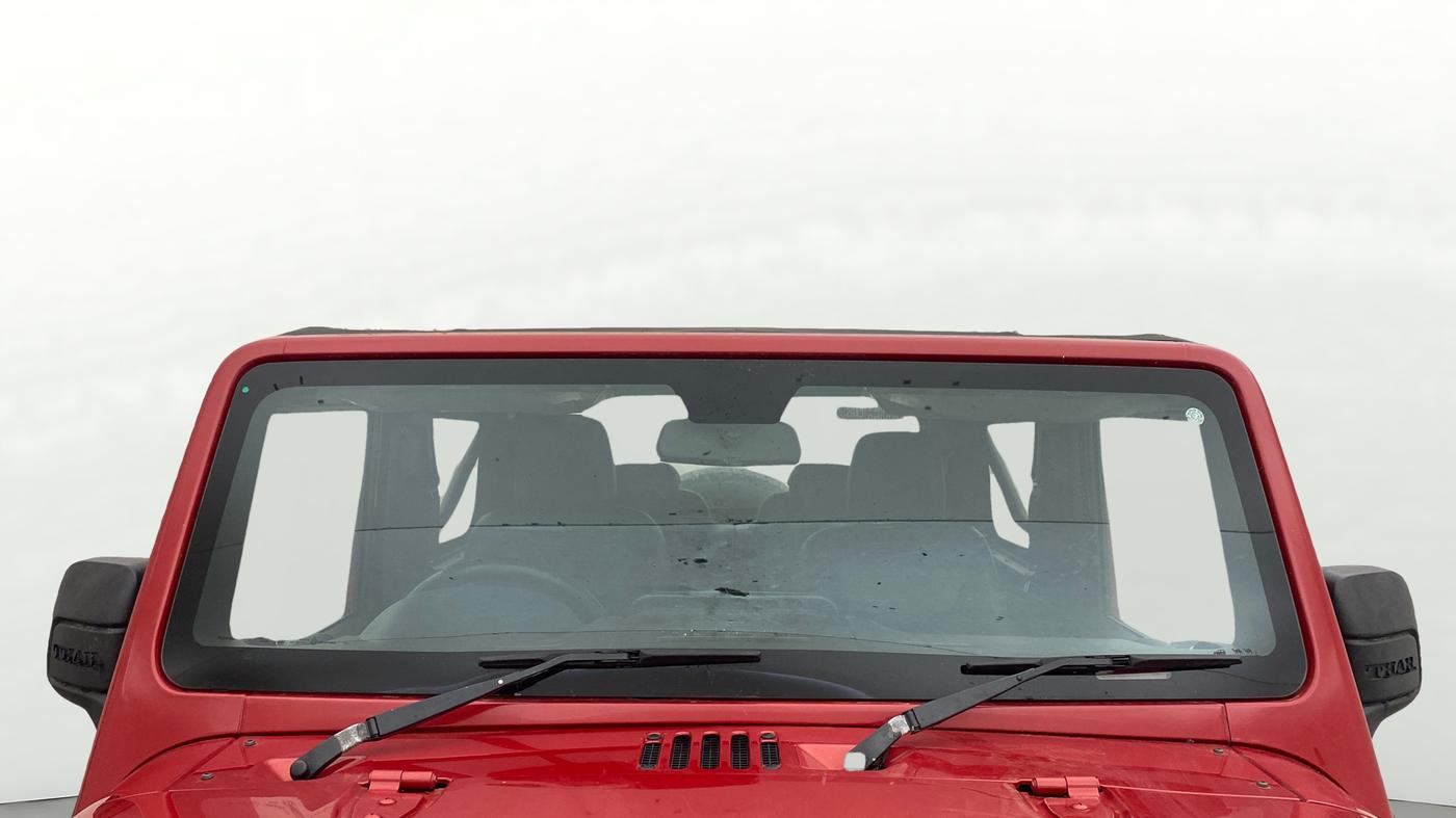 2020 Mahindra Thar LX D 4WD MT CONVERTIBLE, Diesel, Manual, 80,574 km, Front Windshield
