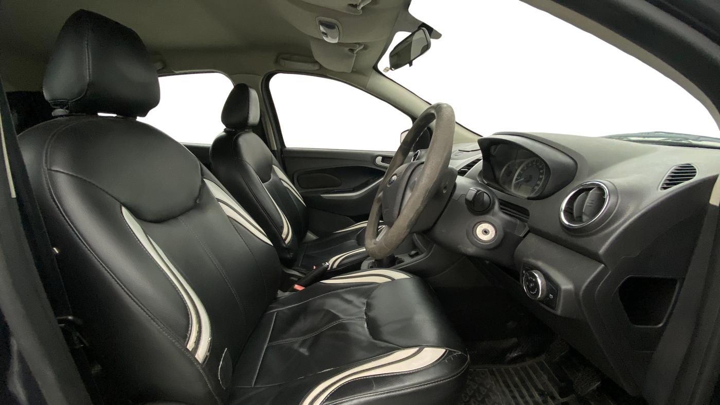 2017 Ford New Figo TITANIUM1.5 DIESEL, Diesel, Manual, 1,29,504 km, Right Side Front Door Cabin