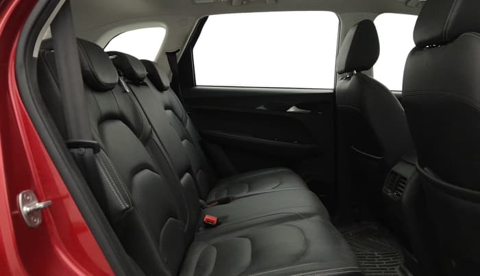 2019 MG HECTOR SHARP 1.5 DCT PETROL, Petrol, Automatic, 64,880 km, Right Side Rear Door Cabin