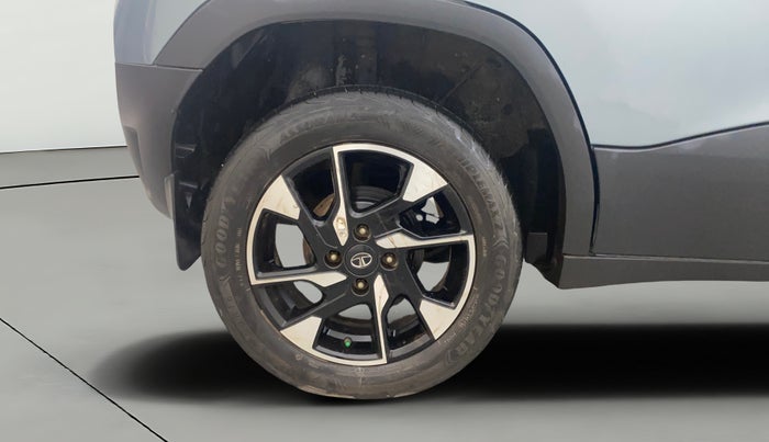 2023 Tata PUNCH ACCOMPLISHED DAZZLE SUNROOF CNG MT, CNG, Manual, 42,835 km, Right Rear Wheel