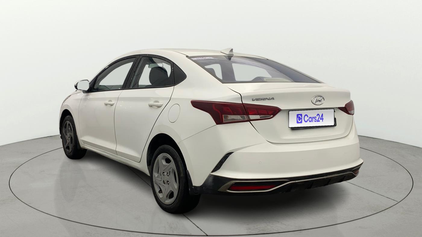 2022 Hyundai Verna S PLUS 1.5 CRDI, Diesel, Manual, 40,110 km, Left Back Diagonal