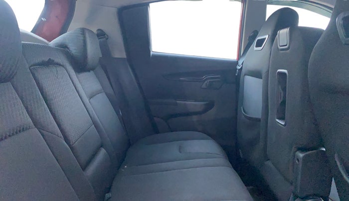 2018 Mahindra KUV 100 NXT K8 P 6 STR DUAL TONE, Petrol, Manual, 42,754 km, Right Side Rear Door Cabin