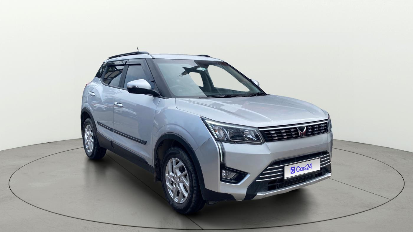 2022 Mahindra XUV300 W8 1.2 PETROL, Petrol, Manual, 15,635 km, SRP