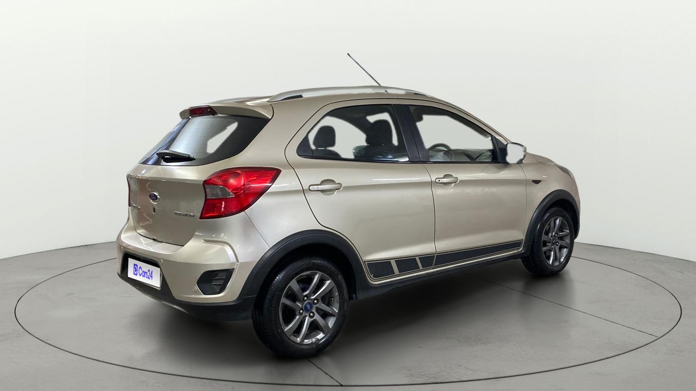 2018 Ford FREESTYLE TITANIUM 1.2 PETROL, Petrol, Manual, 65,836 km, Right Back Diagonal