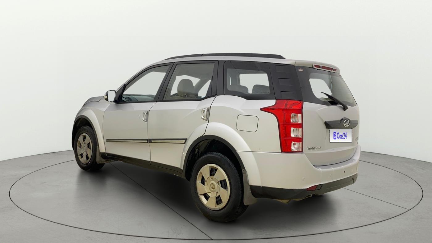 2016 Mahindra XUV500 W6, Diesel, Manual, 63,766 km, Left Back Diagonal