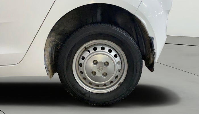 2021 Tata ALTROZ XM DIESEL, Diesel, Manual, 31,485 km, Left Rear Wheel