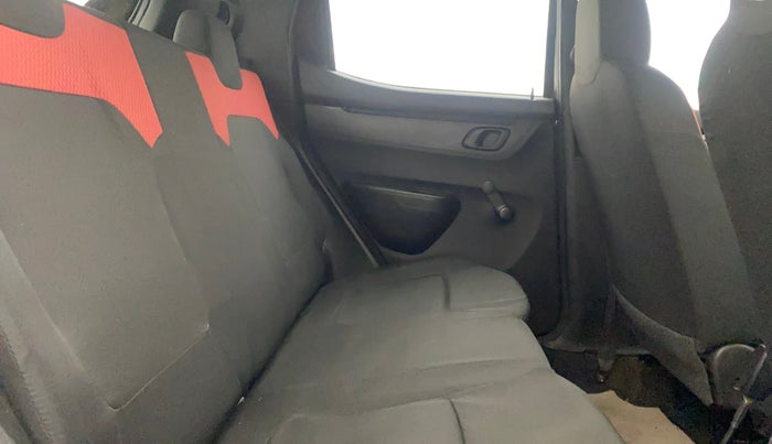 2018 Renault Kwid RXL, Petrol, Manual, 26,204 km, Right Side Rear Door Cabin