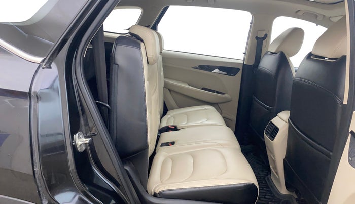 2021 MG HECTOR SHARP 2.0 DIESEL, Diesel, Manual, 76,169 km, Right Side Rear Door Cabin