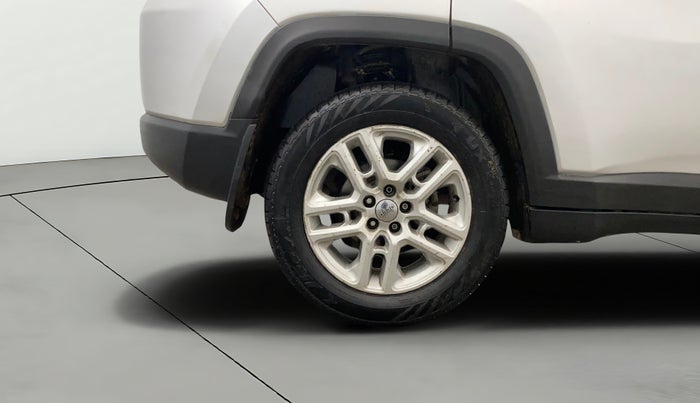 2017 Jeep Compass LIMITED 2.0 DIESEL, Diesel, Manual, 1,11,234 km, Right Rear Wheel