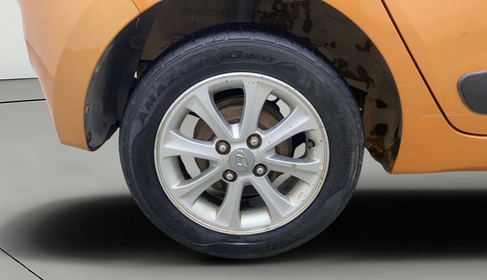 2015 Hyundai Grand i10 ASTA AT 1.2 KAPPA VTVT, Petrol, Automatic, 85,053 km, Right Rear Wheel