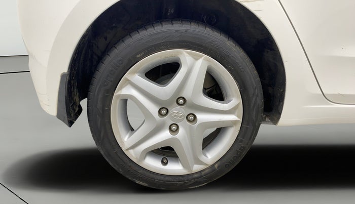 2017 Hyundai Elite i20 ASTA 1.2, Petrol, Manual, 28,372 km, Right Rear Wheel