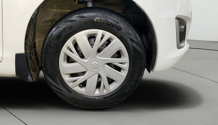 2016 Maruti Swift VXI, Petrol, Manual, 94,556 km, Right Front Wheel