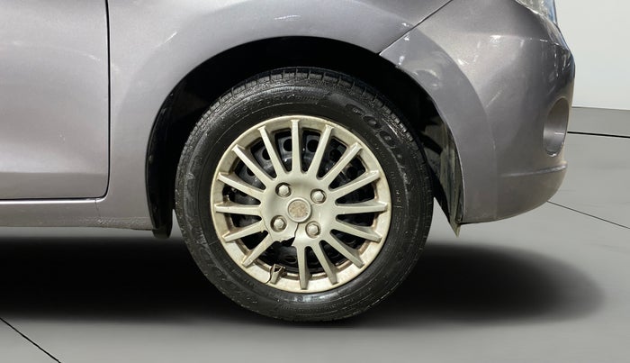 2014 Maruti Celerio VXI, Petrol, Manual, 82,299 km, Right Front Wheel