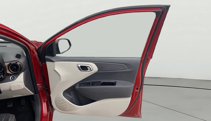 2021 Hyundai AURA SX 1.2 (O), Petrol, Manual, 42,975 km, RHS Front Door