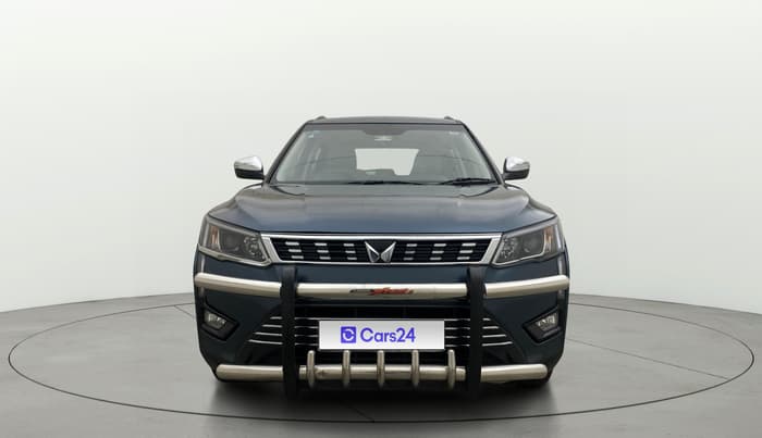 2022 Mahindra XUV300 W8 (O) 1.2 PETROL AMT, Petrol, Automatic, 1,19,785 km, Front