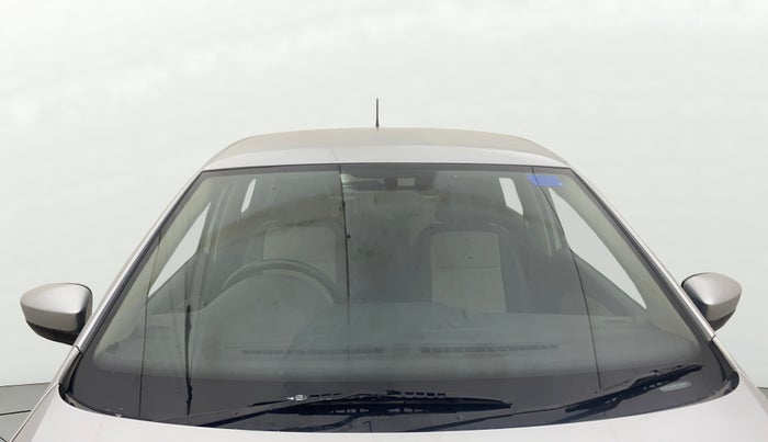 2013 Volkswagen Polo HIGHLINE1.2L, Petrol, Manual, 88,779 km, Front Windshield