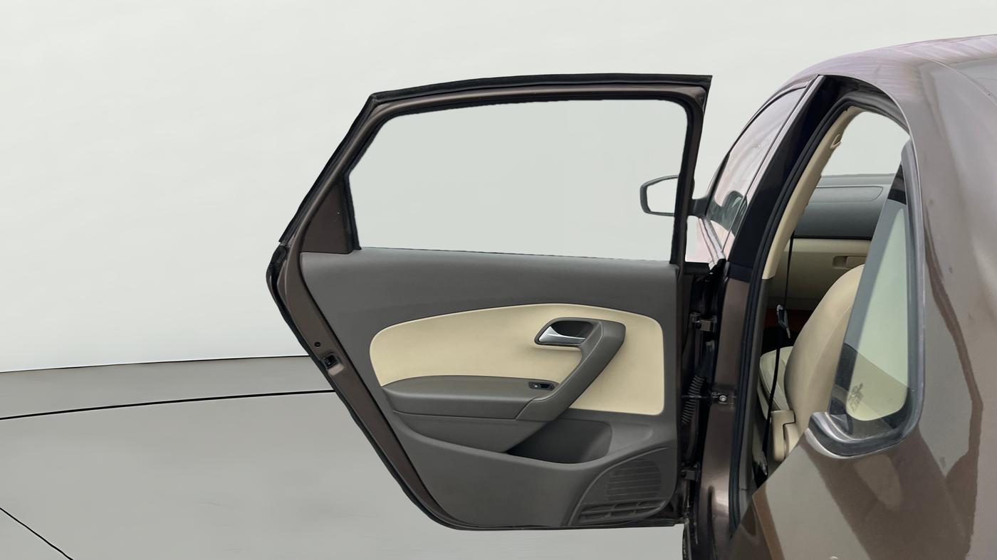 2015 Volkswagen Vento HIGHLINE PETROL AT, Petrol, Automatic, 76,859 km, LHS Rear Door