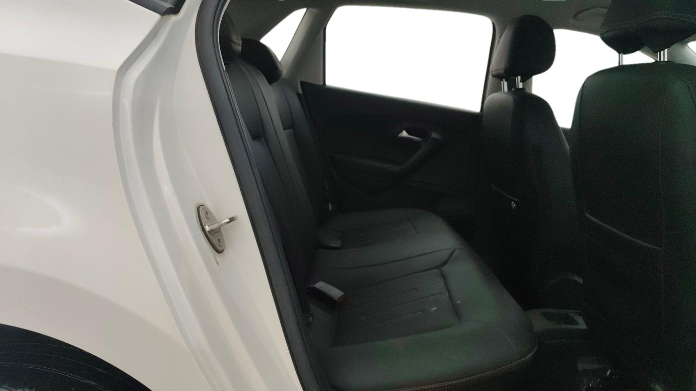 2021 Volkswagen Polo COMFORTLINE 1.0L TSI AT, Petrol, Automatic, 32,487 km, Right Side Rear Door Cabin