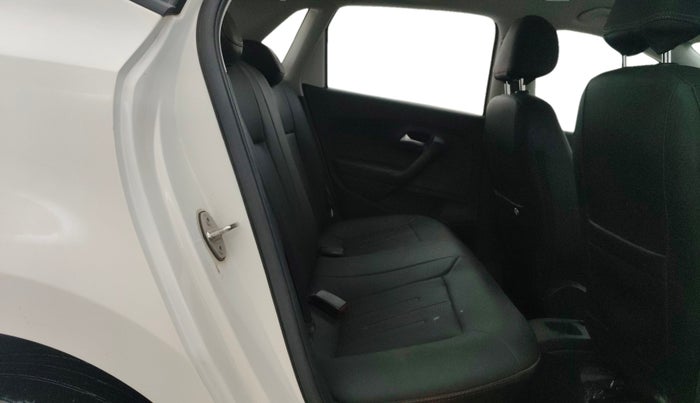 2021 Volkswagen Polo COMFORTLINE 1.0L TSI AT, Petrol, Automatic, 32,415 km, Right Side Rear Door Cabin