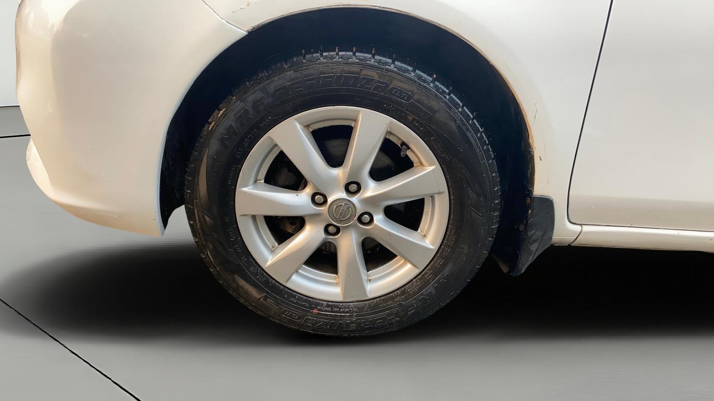 2012 Nissan Sunny XV PETROL, Petrol, Manual, 68,600 km, Left Front Wheel