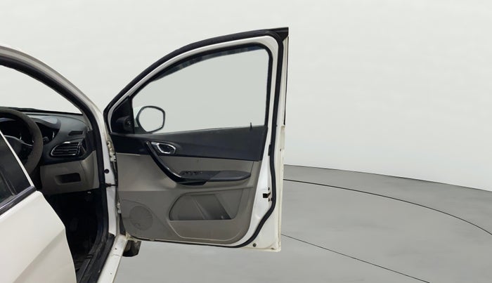 2018 Tata Tiago XZ PETROL, Petrol, Manual, 50,582 km, RHS Front Door