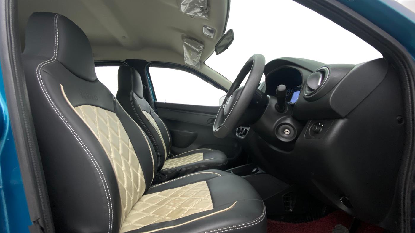2023 Renault Kwid RXT 1.0 AMT, Petrol, Automatic, 7,014 km, Right Side Front Door Cabin