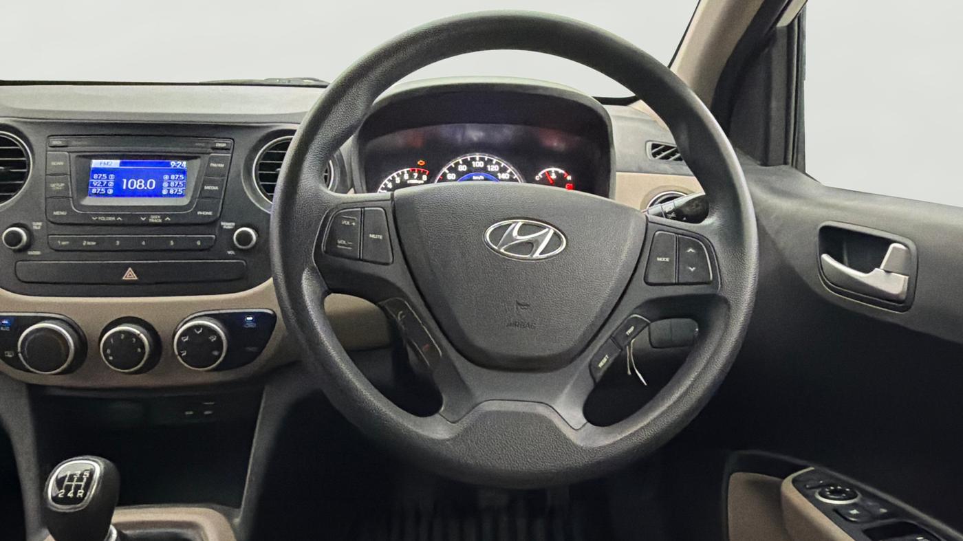 2016 Hyundai Grand i10 SPORTZ 1.2 KAPPA VTVT, Petrol, Manual, 18,094 km, Steering Wheel Close Up