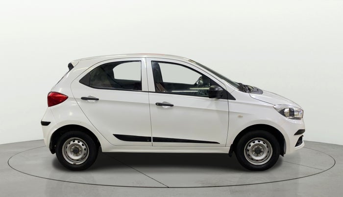 2018 Tata Tiago XE PETROL, Petrol, Manual, 49,177 km, Right Side View