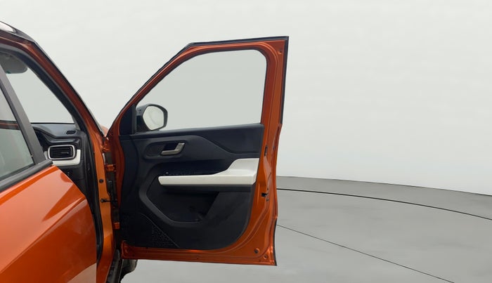 2024 Tata PUNCH CREATIVE  1.2 RTN DUAL TONE, Petrol, Manual, 8,011 km, RHS Front Door