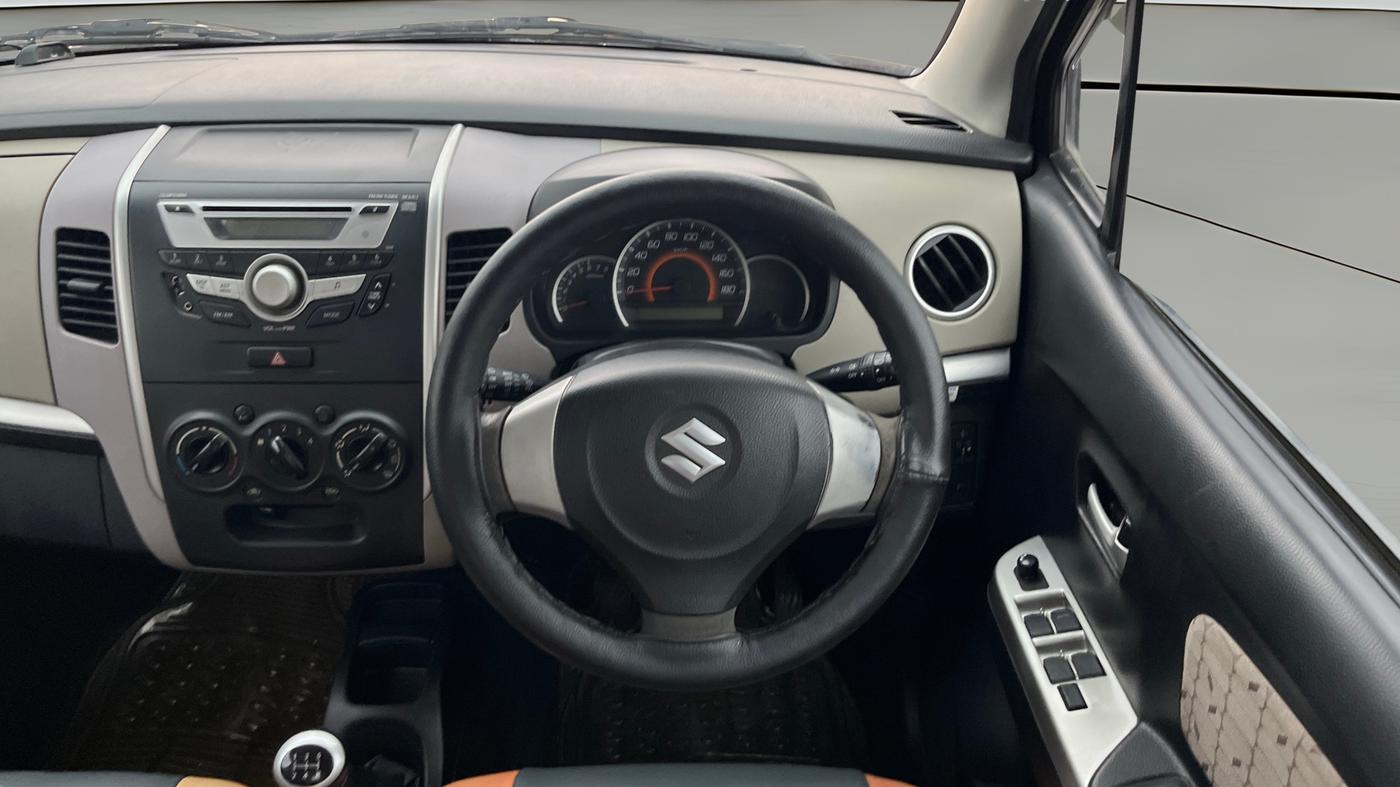 2013 Maruti Wagon R 1.0 VXI, Petrol, Manual, 63,030 km, Steering Wheel Close Up