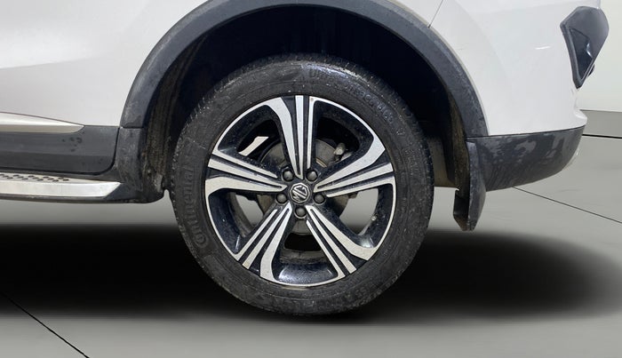 2022 MG ASTOR SHARP 1.5 MT, Petrol, Manual, 17,721 km, Left Rear Wheel