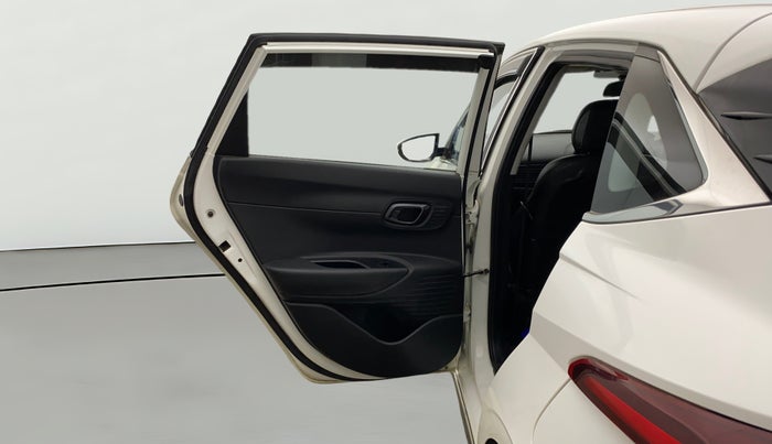 2022 Hyundai NEW I20 SPORTZ 1.2 MT, Petrol, Manual, 41,907 km, LHS Rear Door