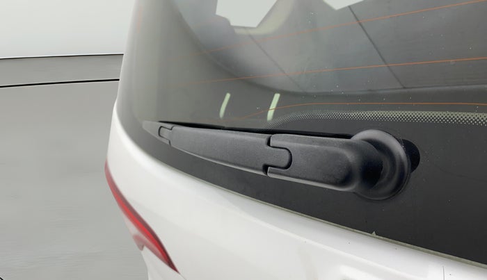 2021 Renault TRIBER RXZ DUAL TONE, Petrol, Manual, 44,431 km, Rear Wiper