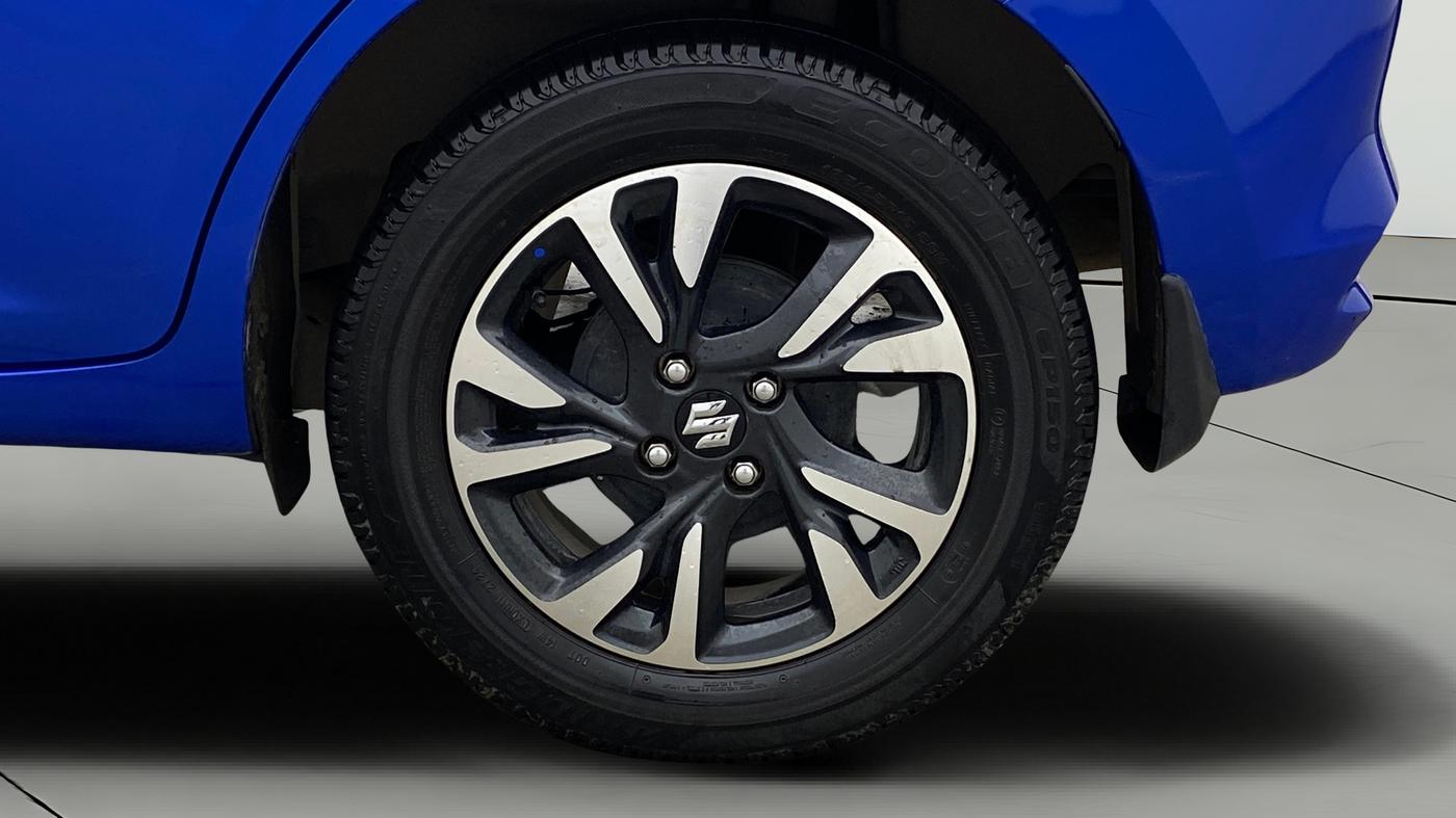 2024 Maruti Swift ZXI PLUS AMT DUAL TONE, Petrol, Automatic, 20,090 km, Left Rear Wheel