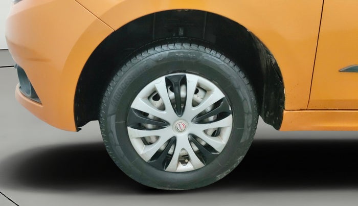 2018 Tata Tiago XE PETROL, Petrol, Manual, 62,656 km, Left Front Wheel