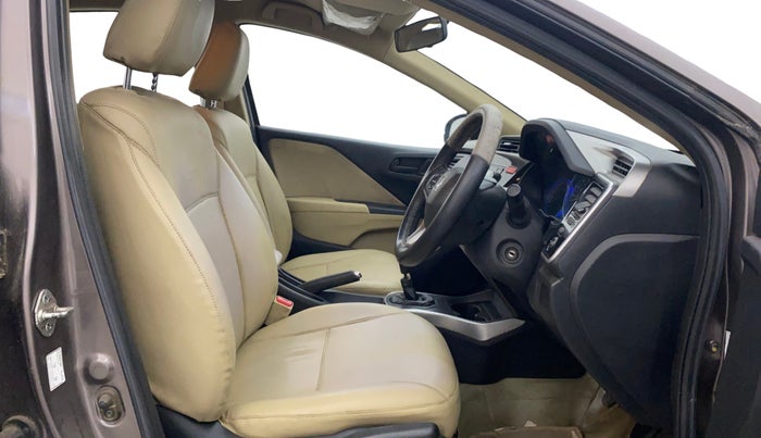 2014 Honda City 1.5L I-VTEC V MT, Petrol, Manual, 1,17,962 km, Right Side Front Door Cabin