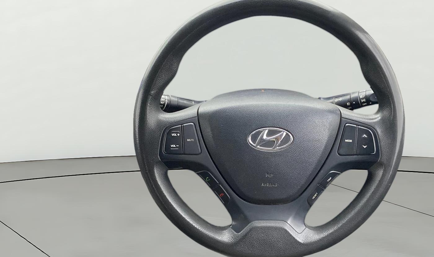 2016 Hyundai Grand i10 SPORTZ 1.1 CRDI, Diesel, Manual, 1,28,078 km, Steering Wheel Close Up
