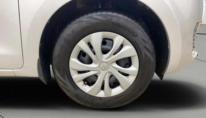 2020 Maruti Swift VXI, Petrol, Manual, 1,14,242 km, Right Front Wheel