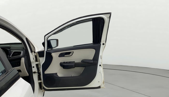 2023 Tata ALTROZ XZ PLUS SUNROOF CNG, CNG, Manual, 37,727 km, RHS Front Door