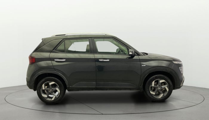 2020 Hyundai VENUE SX PLUS 1.0 TURBO DCT, Petrol, Automatic, 1,46,088 km, Right Side View
