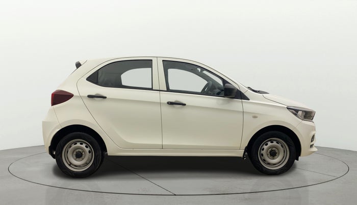 2022 Tata Tiago XE PETROL, Petrol, Manual, 32,634 km, Right Side View