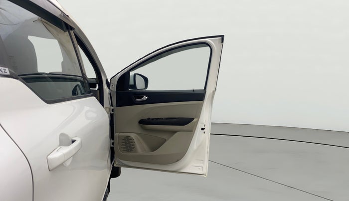 2019 Renault TRIBER RXZ, Petrol, Manual, 84,691 km, RHS Front Door